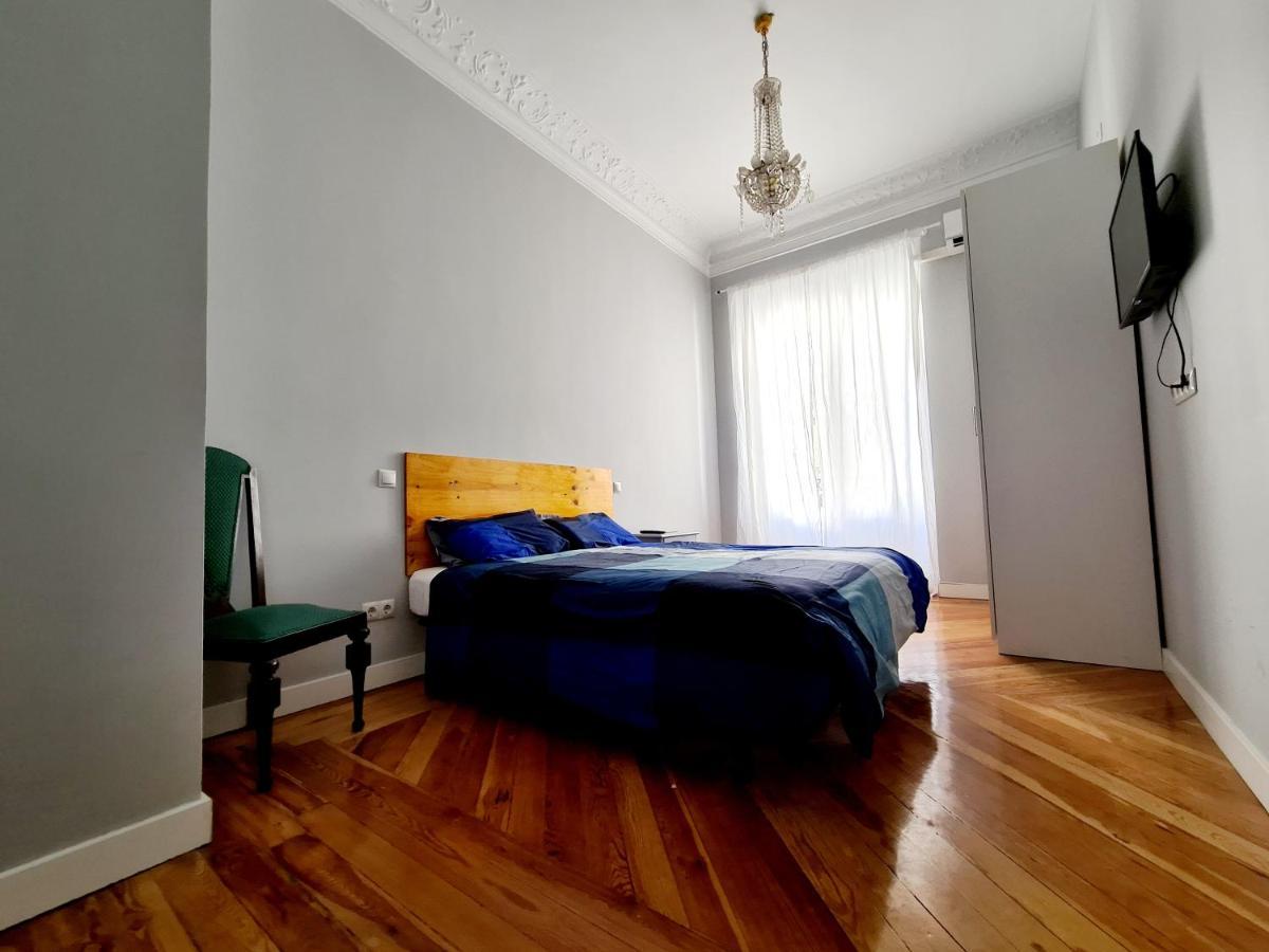 Habitación Triple Básica con baño compartido
