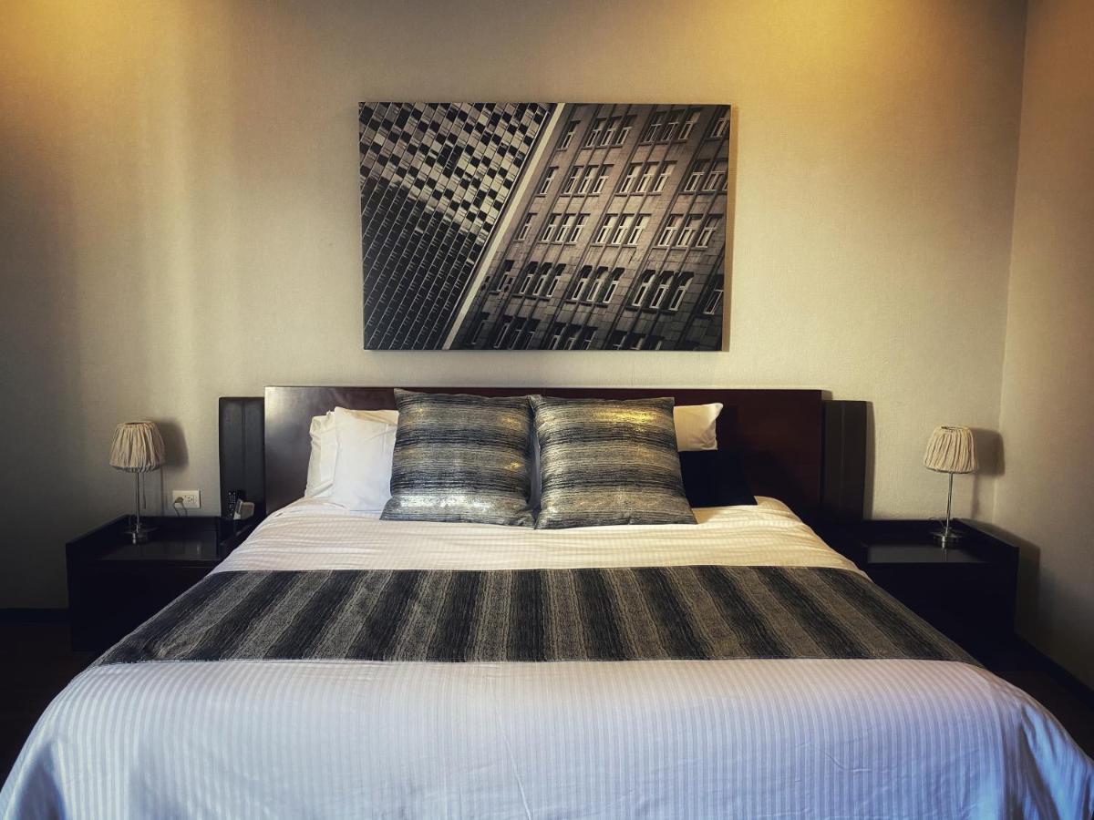 Deluxe King Room,1063380133:JPEG