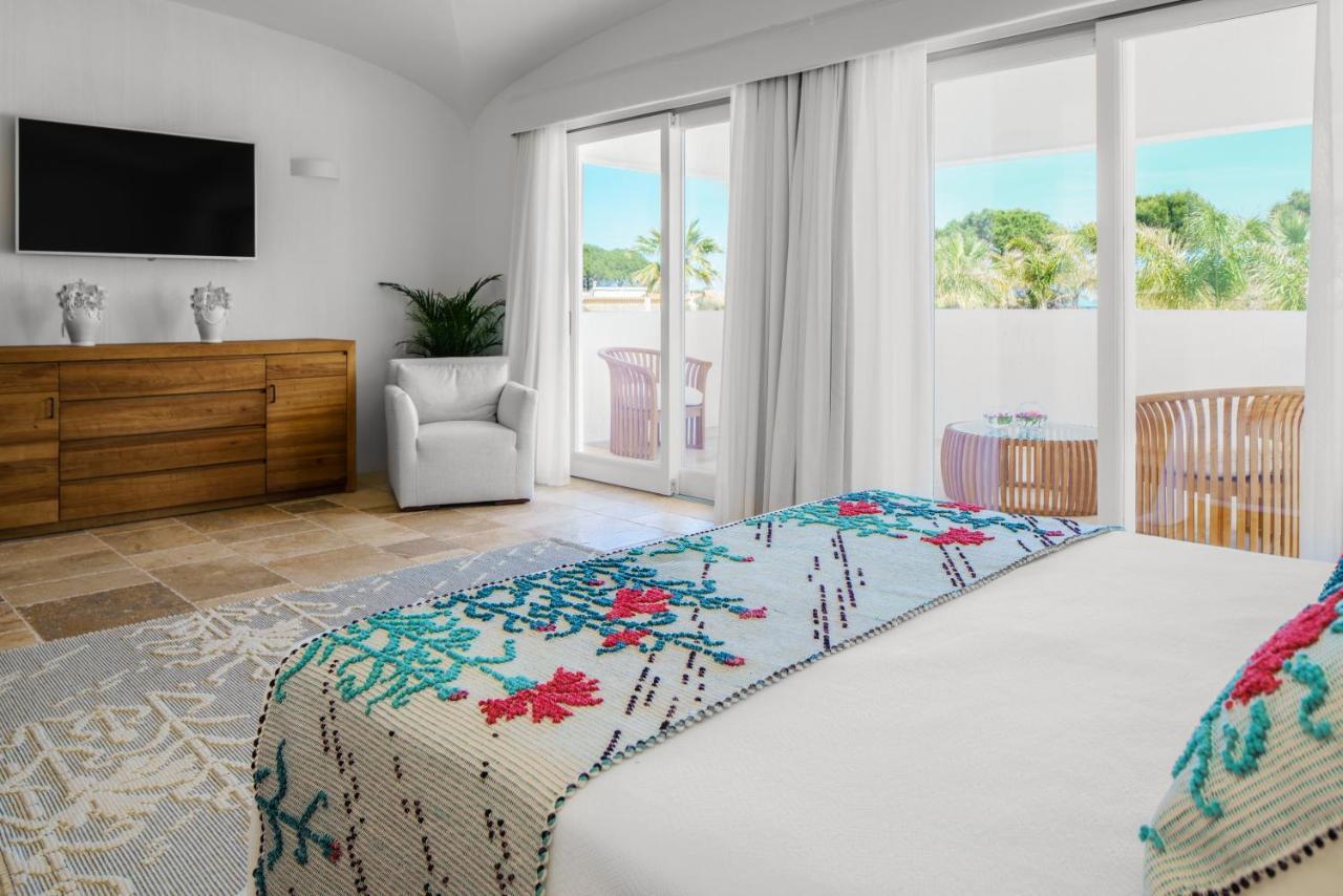 Suite Lit Queen-Size - Vue sur Piscine