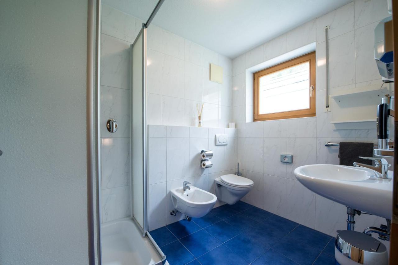 Single Room,1111396824:JPEG