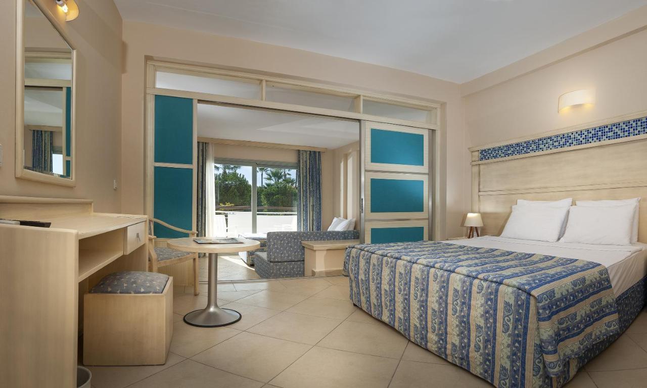 Chambre Familiale - Vue sur Terres (2 Adultes + 2 Enfants)