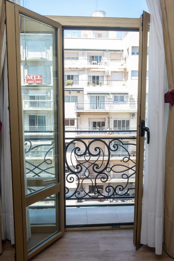 Quarto Executivo com Cama de Casal ou 2 de Solteiro
