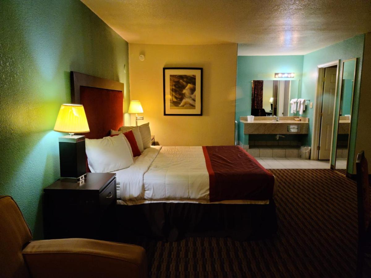 Deluxe Single Room