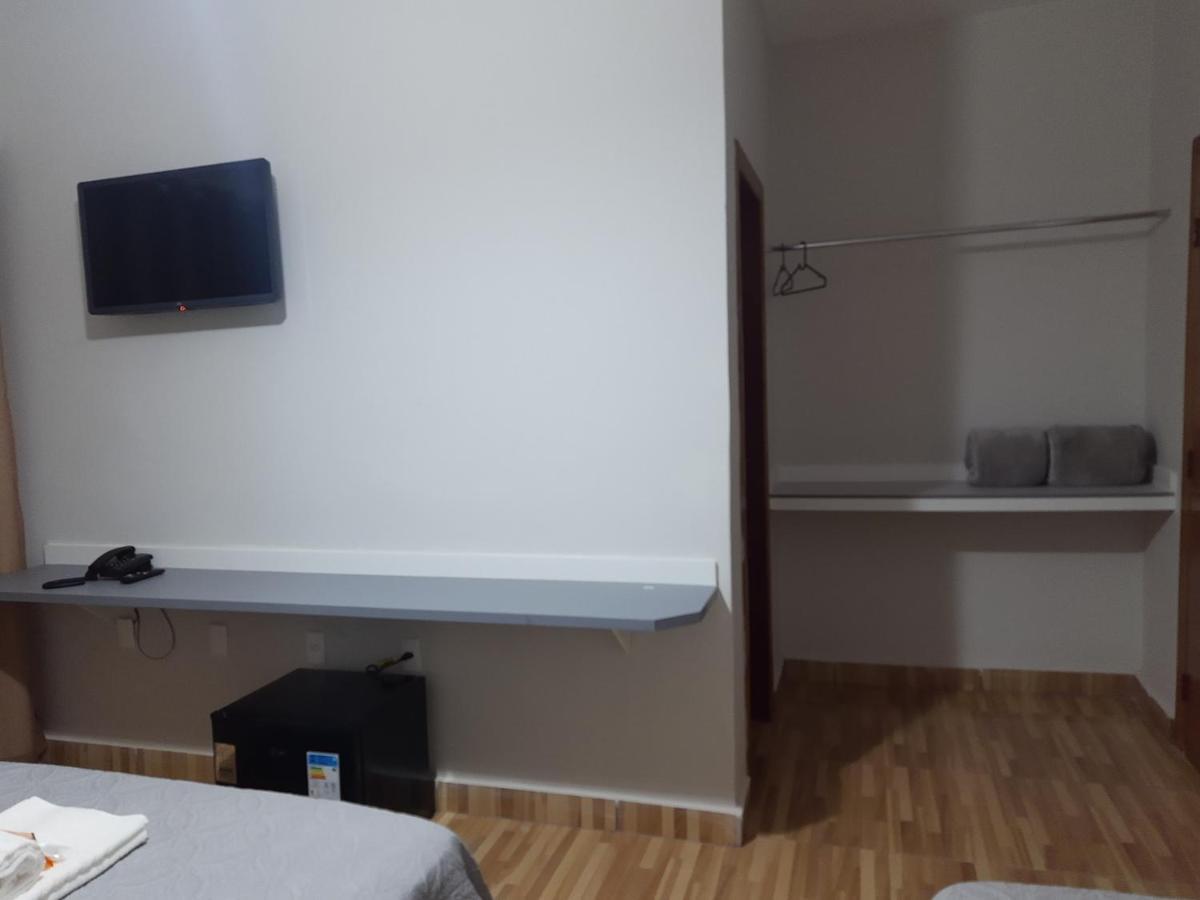 Quarto Triplo com Ventilador