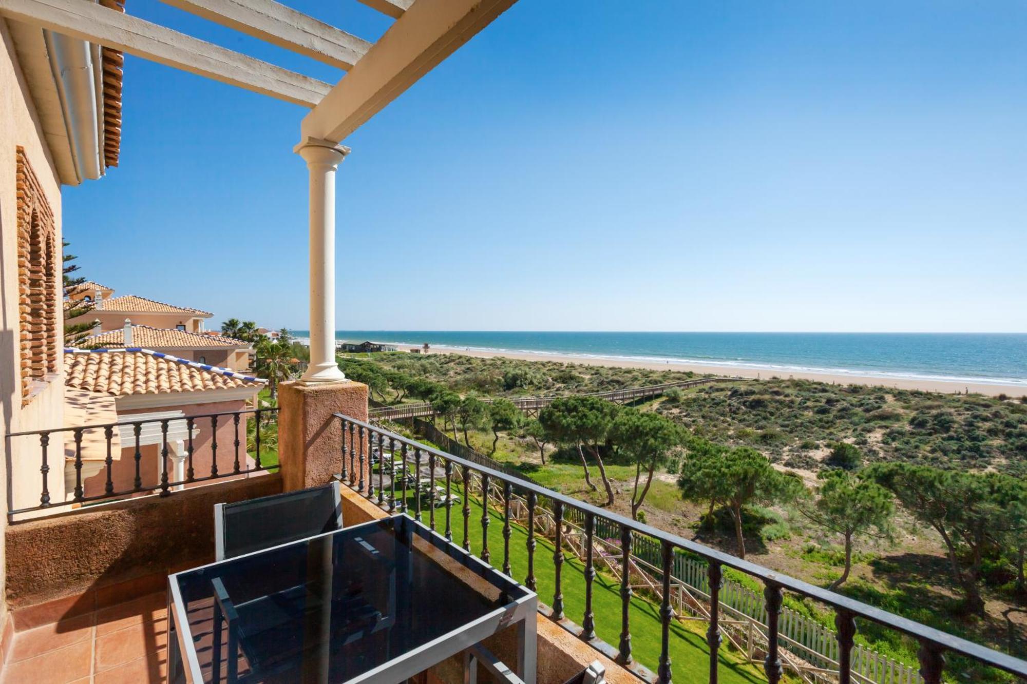 Superior Twin Room with Sea View (2 Adults + 1 Child)