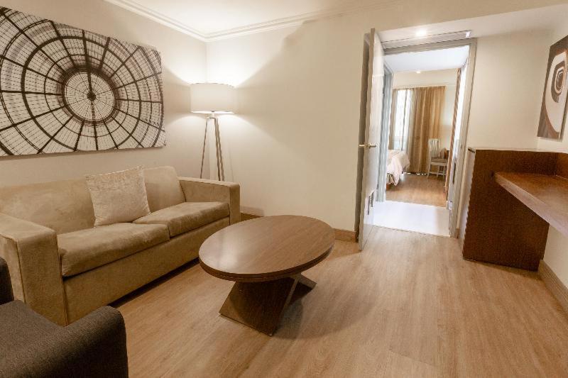 Suite met 1 Slaapkamer en Kingsize Bed - Slaapbank