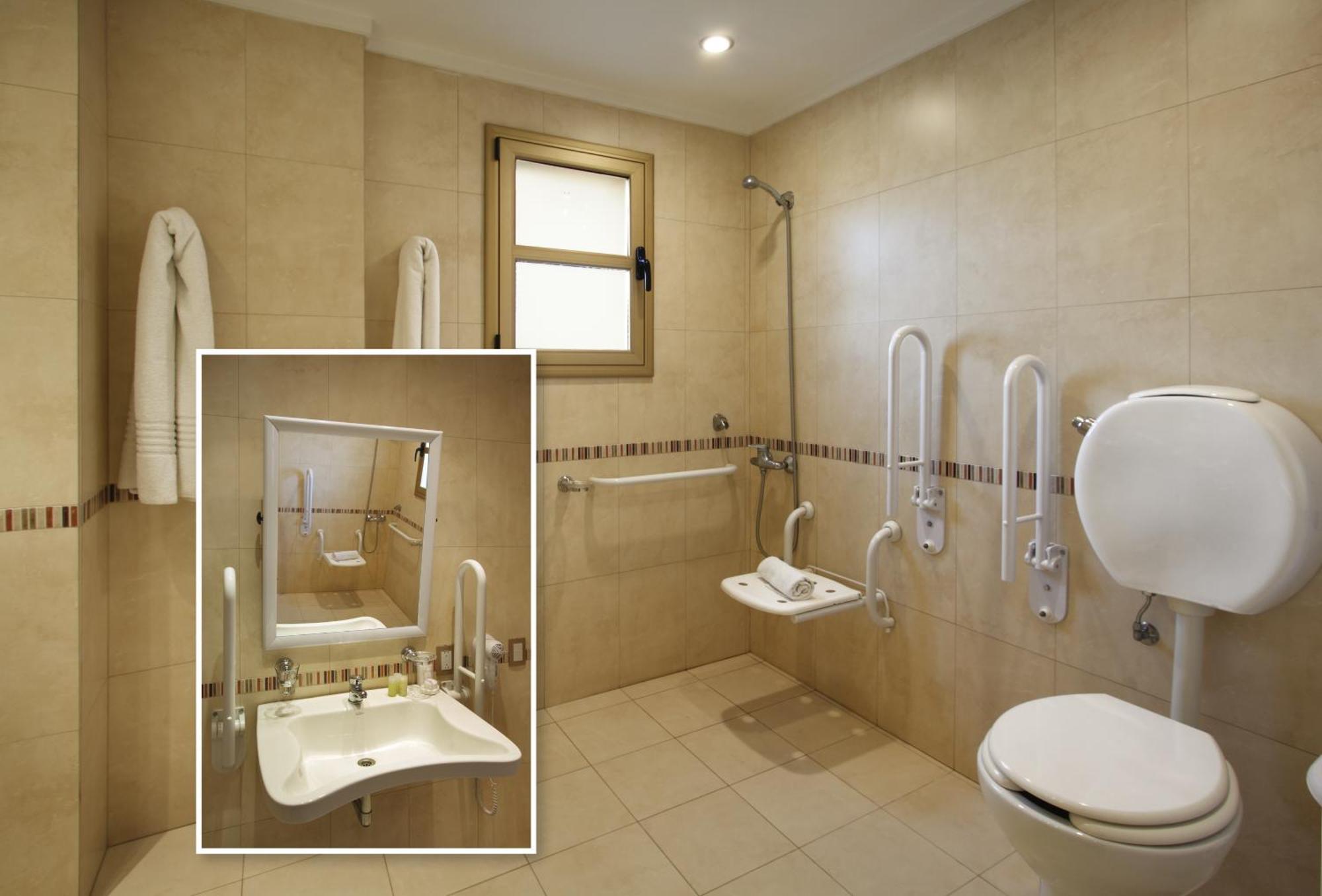 Quarto Executivo Duplo ou 2 Camas Solteiro com Acesso para Hóspedes com Mobilidade Reduzida.