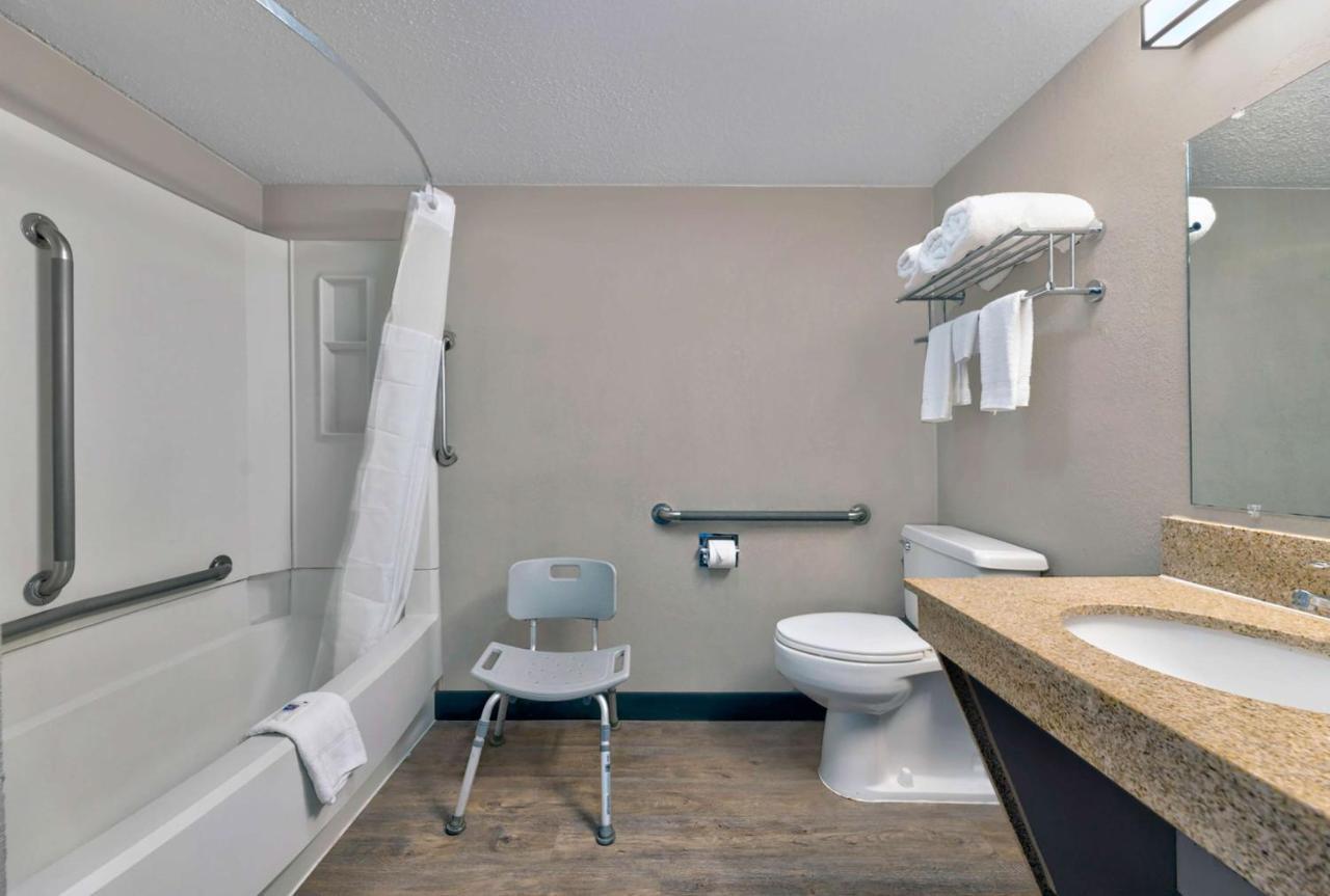 Quadruple Room - Disability Access - Non-Smoking