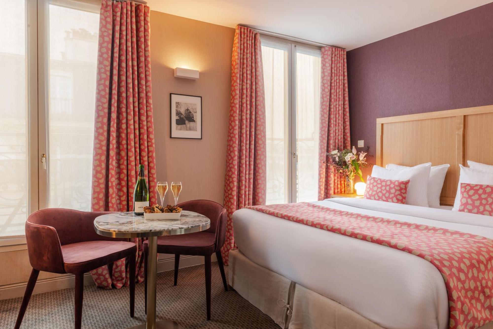 Superior Double or Twin Room,1273826377:JPEG