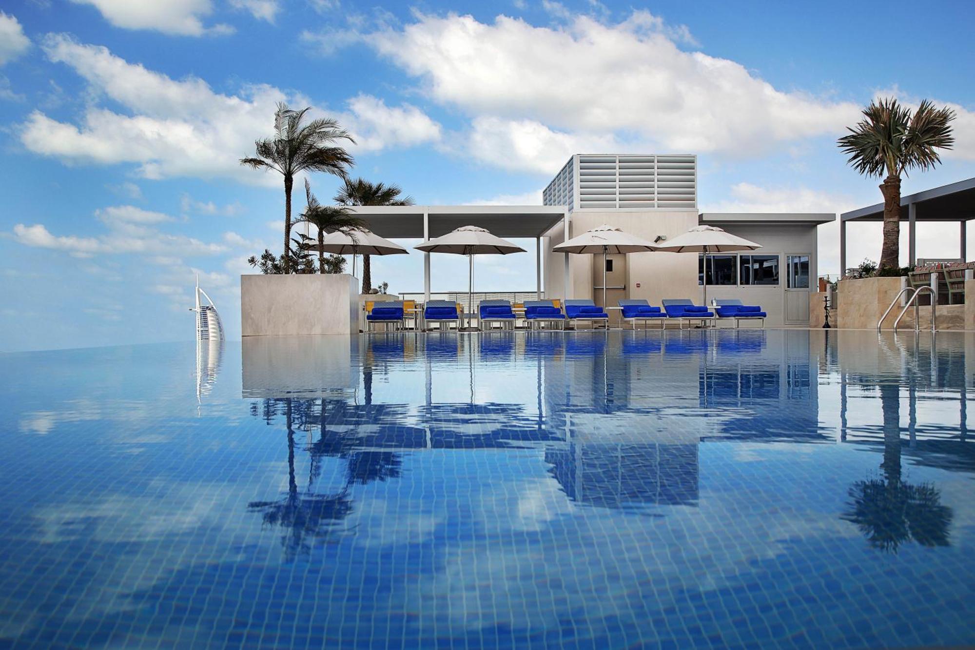 Großes Familienzimmer – 30% Rabatt auf Speisen und Getränke sowie auf das Spa, gesicherter früherer gesicherter früher Check-in um 9:00 Uhr und später Check-out um 18:00 Uhr. Gültig für Aufenthalte bis zum 31. August 2026