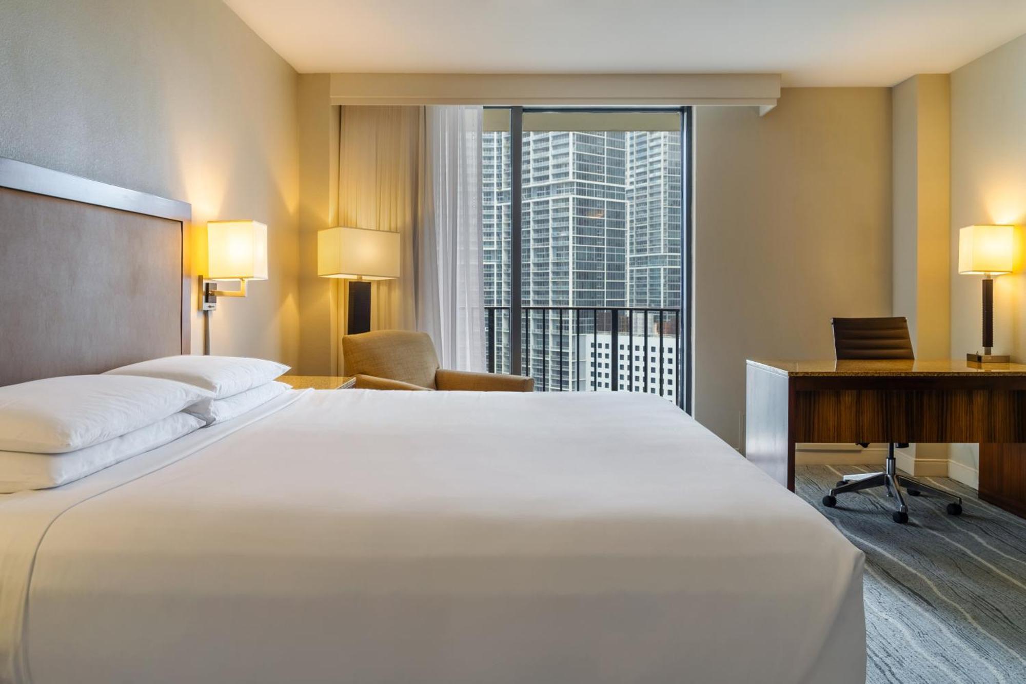 King Room with Accessible Shower - Disability Access,1295803150:JPEG