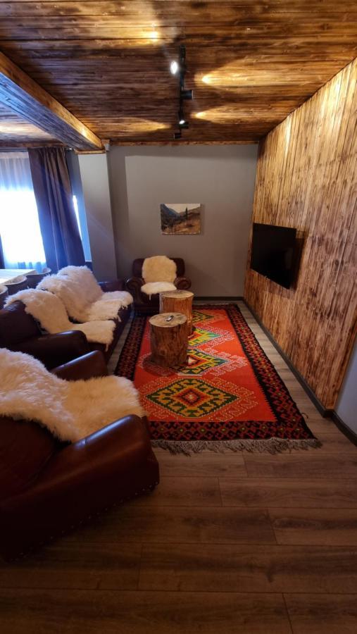 Superior Suite,1329874760:JPEG