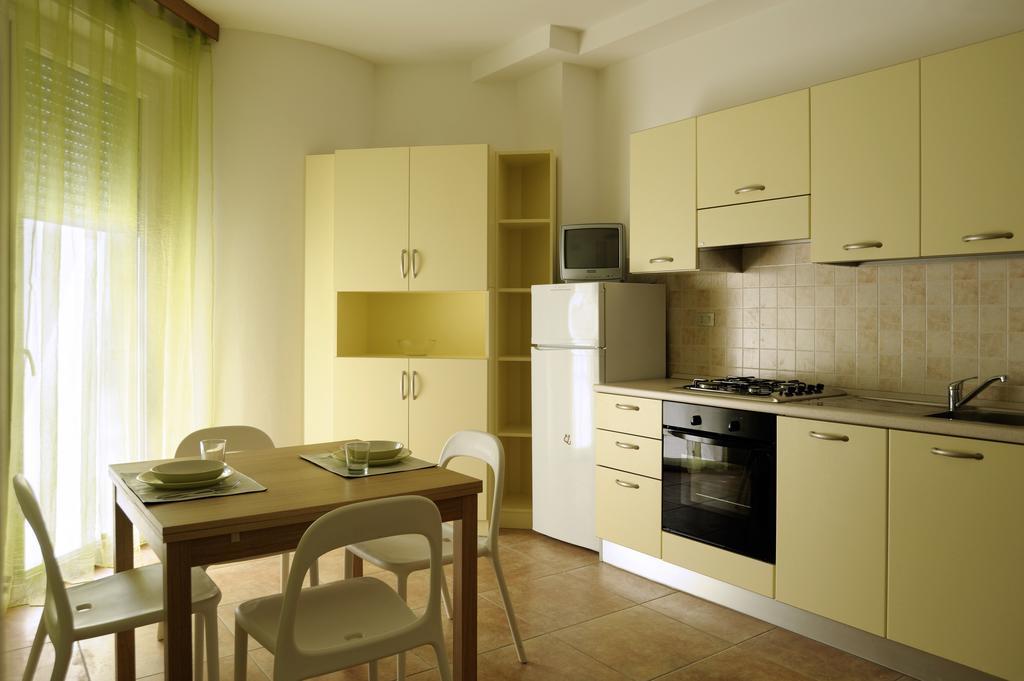 Two-Bedroom Apartment,151678000:JPEG