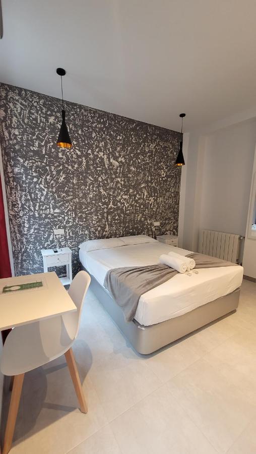 Chambre Double Supérieure avec Salle de Bains Privative et Balcon