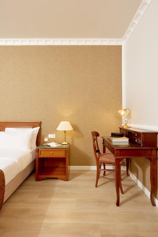Classic Double or Twin Room,1369684136:JPEG