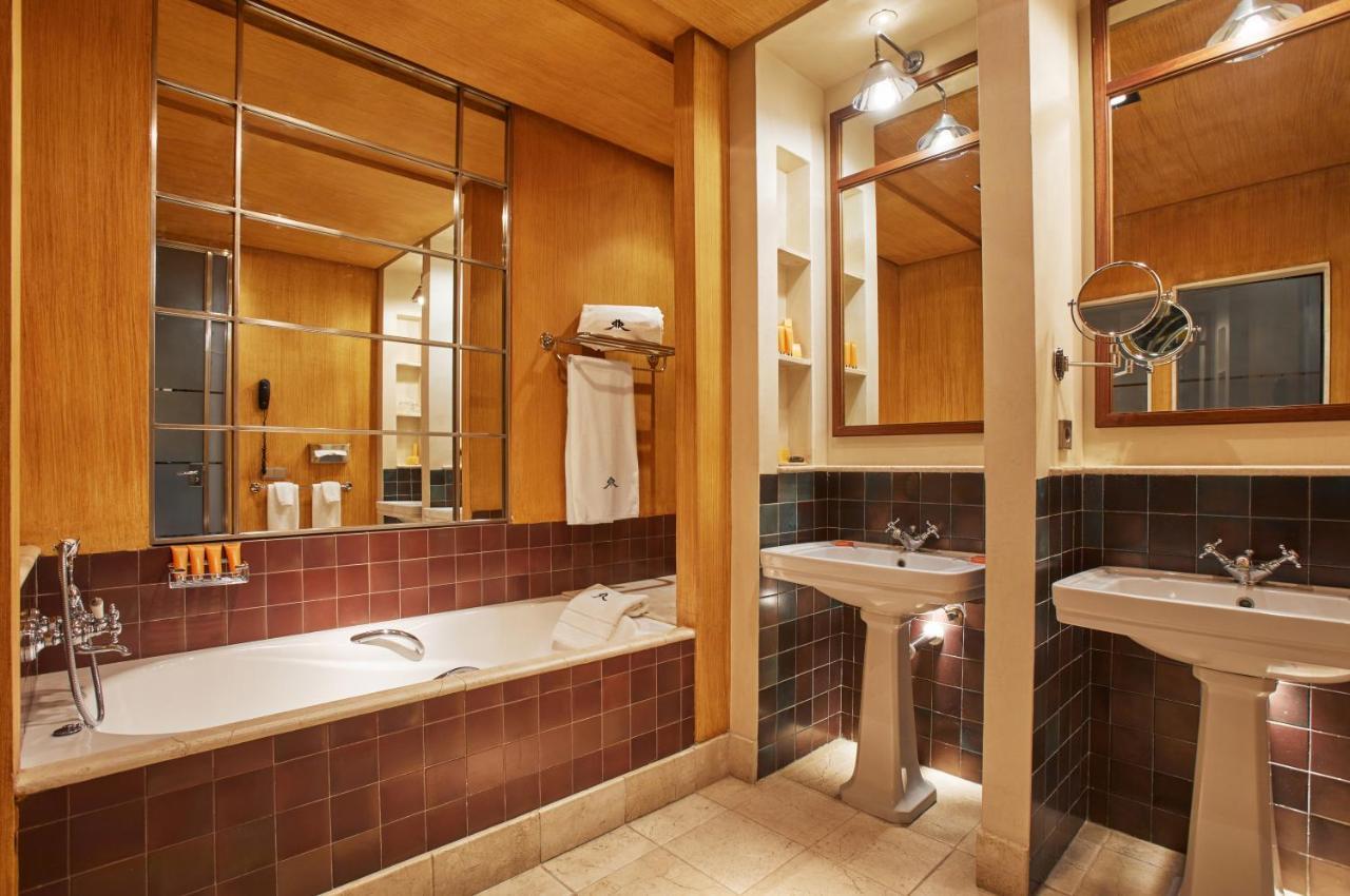 Standard Suite,1398353843:JPEG