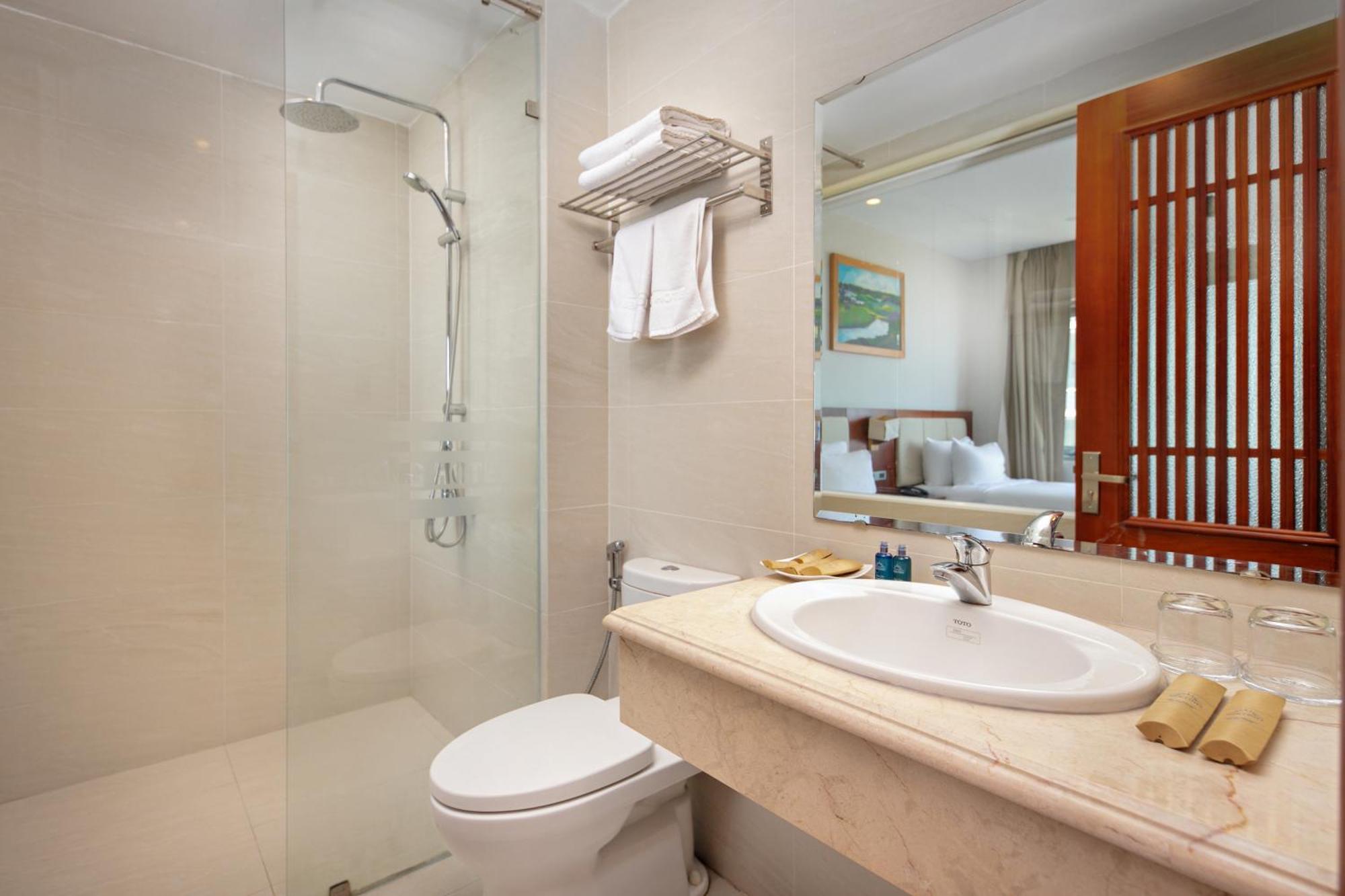 Deluxe Twin Room with Sea View