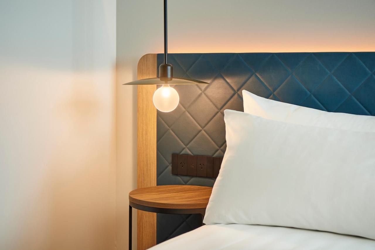 King Guest Room,1482433049:JPEG