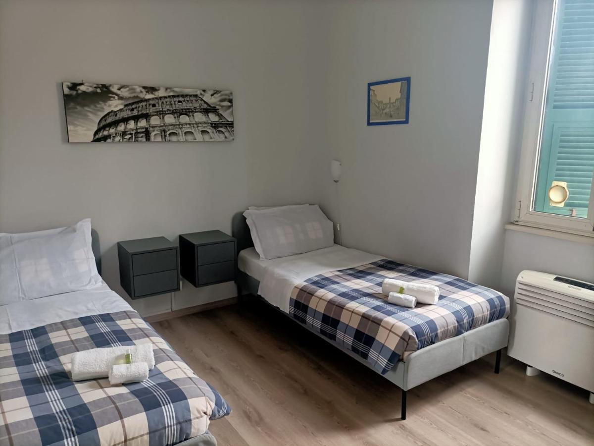Twin Room,1499458783:JPEG