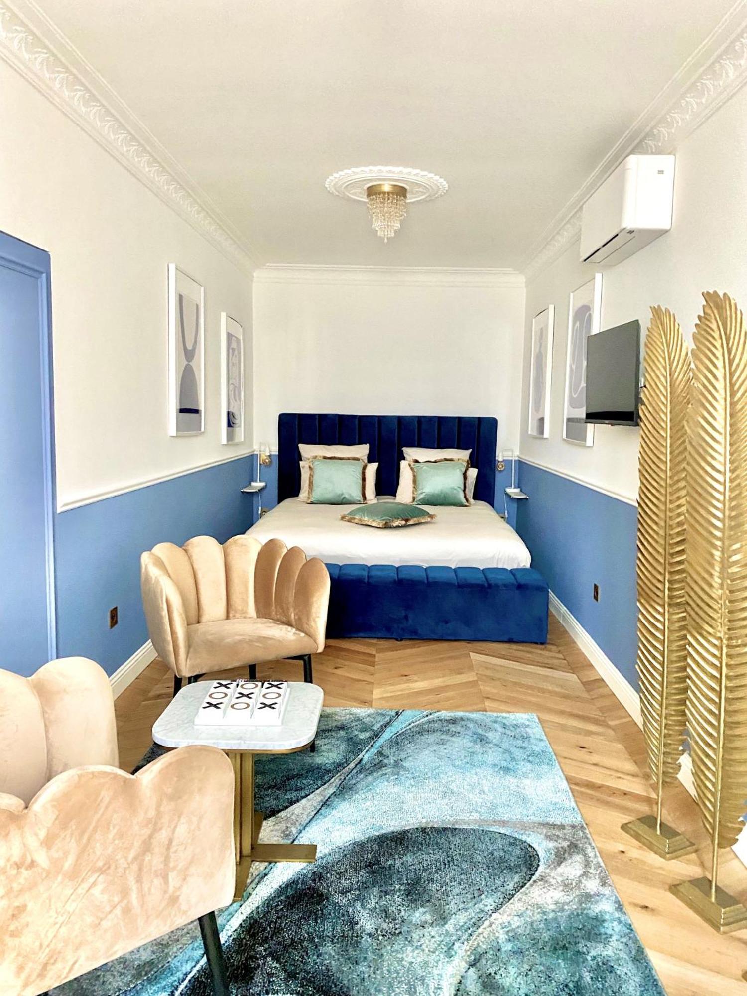 Chambre Double Deluxe (2 Adultes + 1 Enfant)