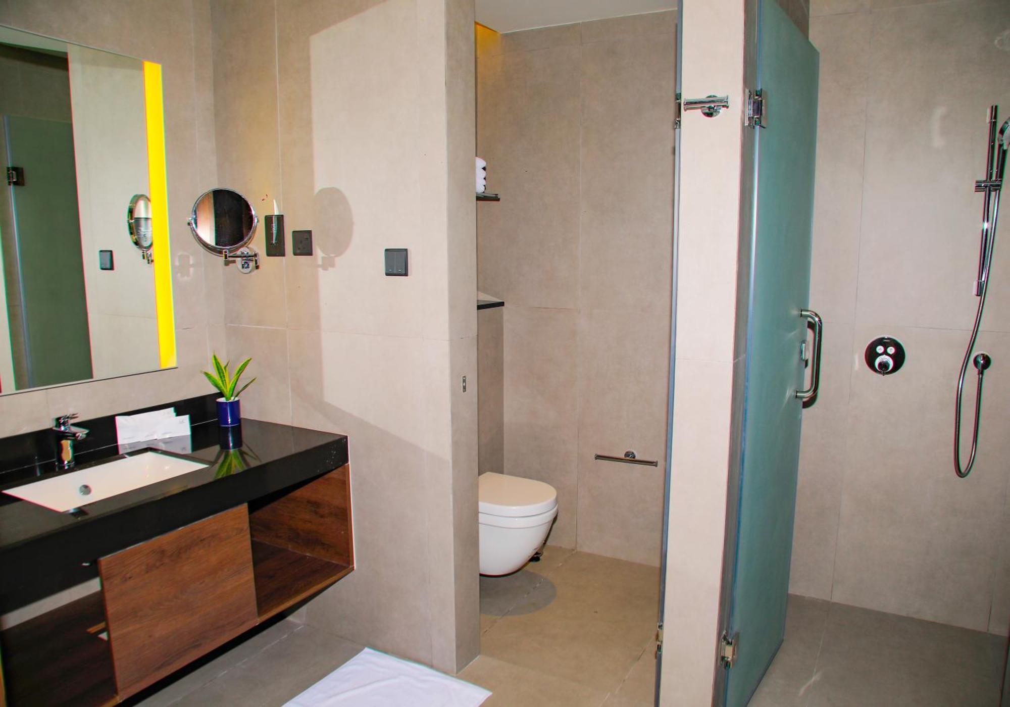 Deluxe Double with Partial Sea View | 30% Off Ladies-Only Spa (Stay Dates Until 20 May 2026 Only)