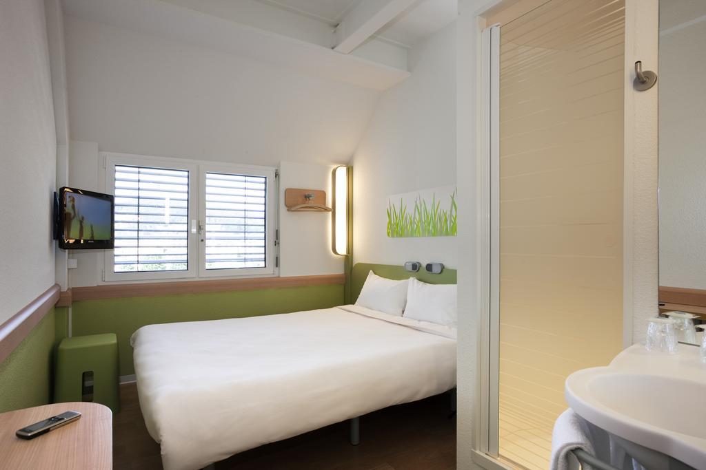 Kamer met Kingsize Bed - Geschikt voor Gasten met een Lichamelijke Beperking