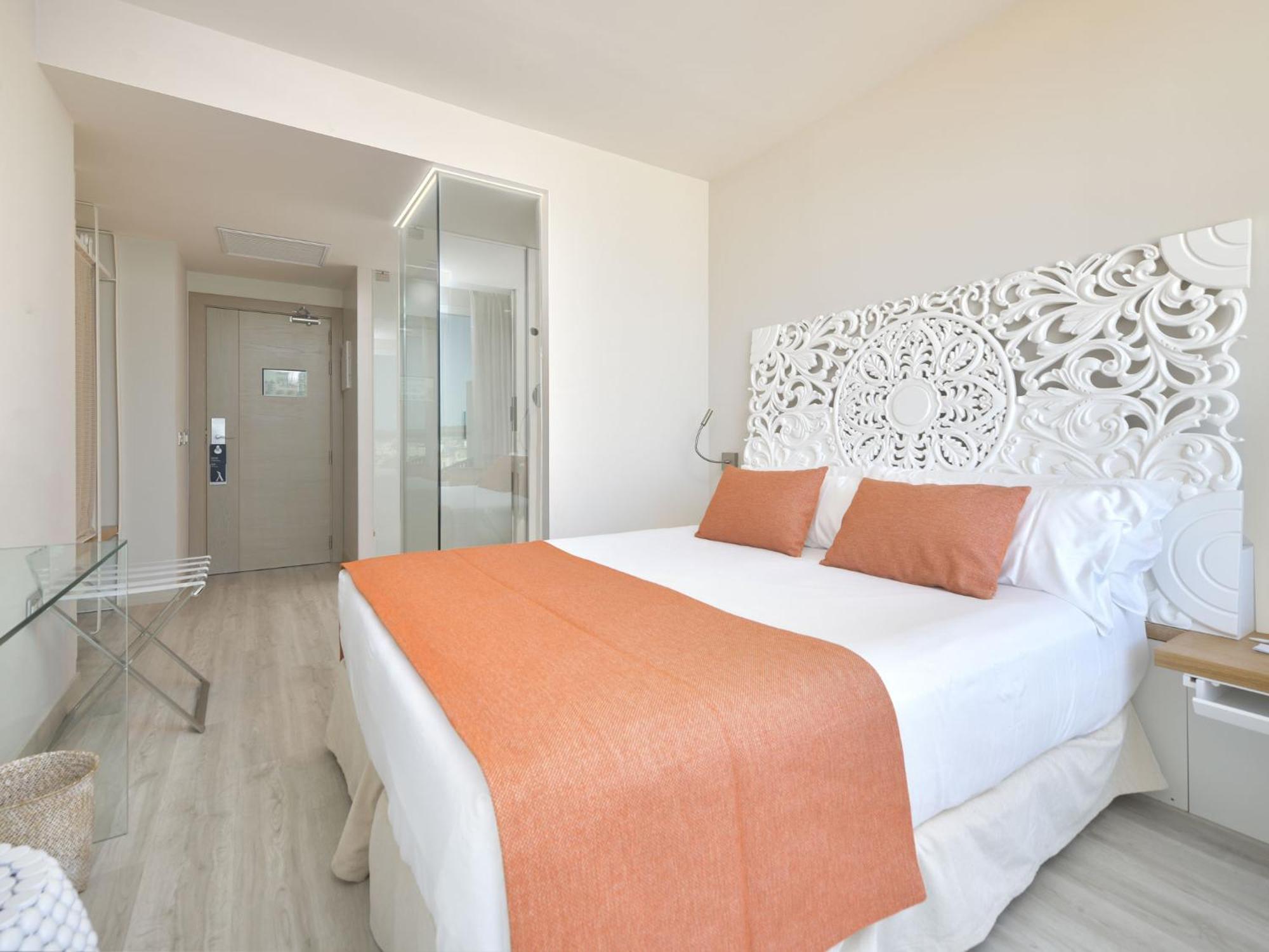Quarto Duplo ou Twin Make It Happen com Vista Mar Lateral