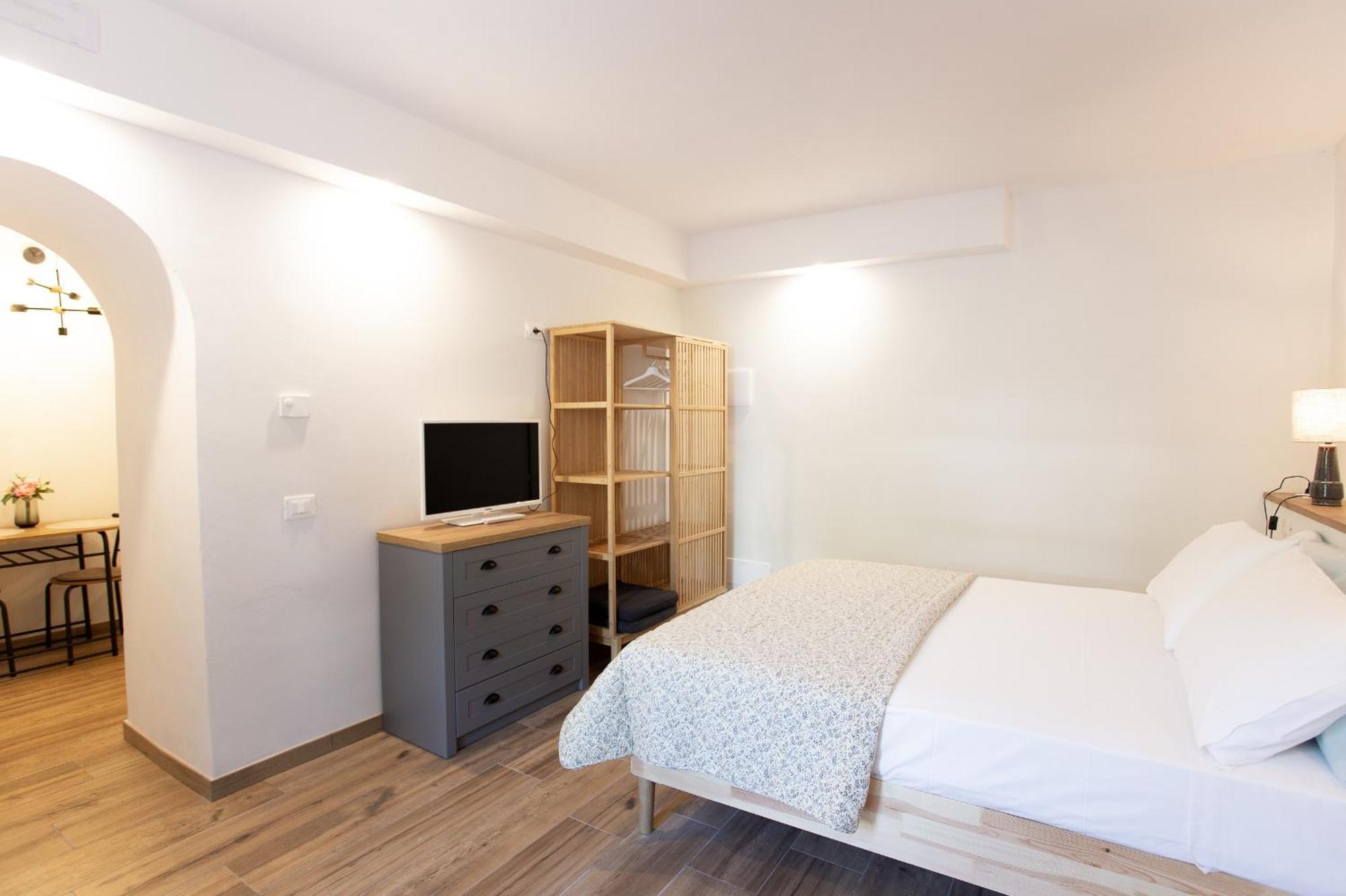 Double Room with Patio,1596091542:JPEG