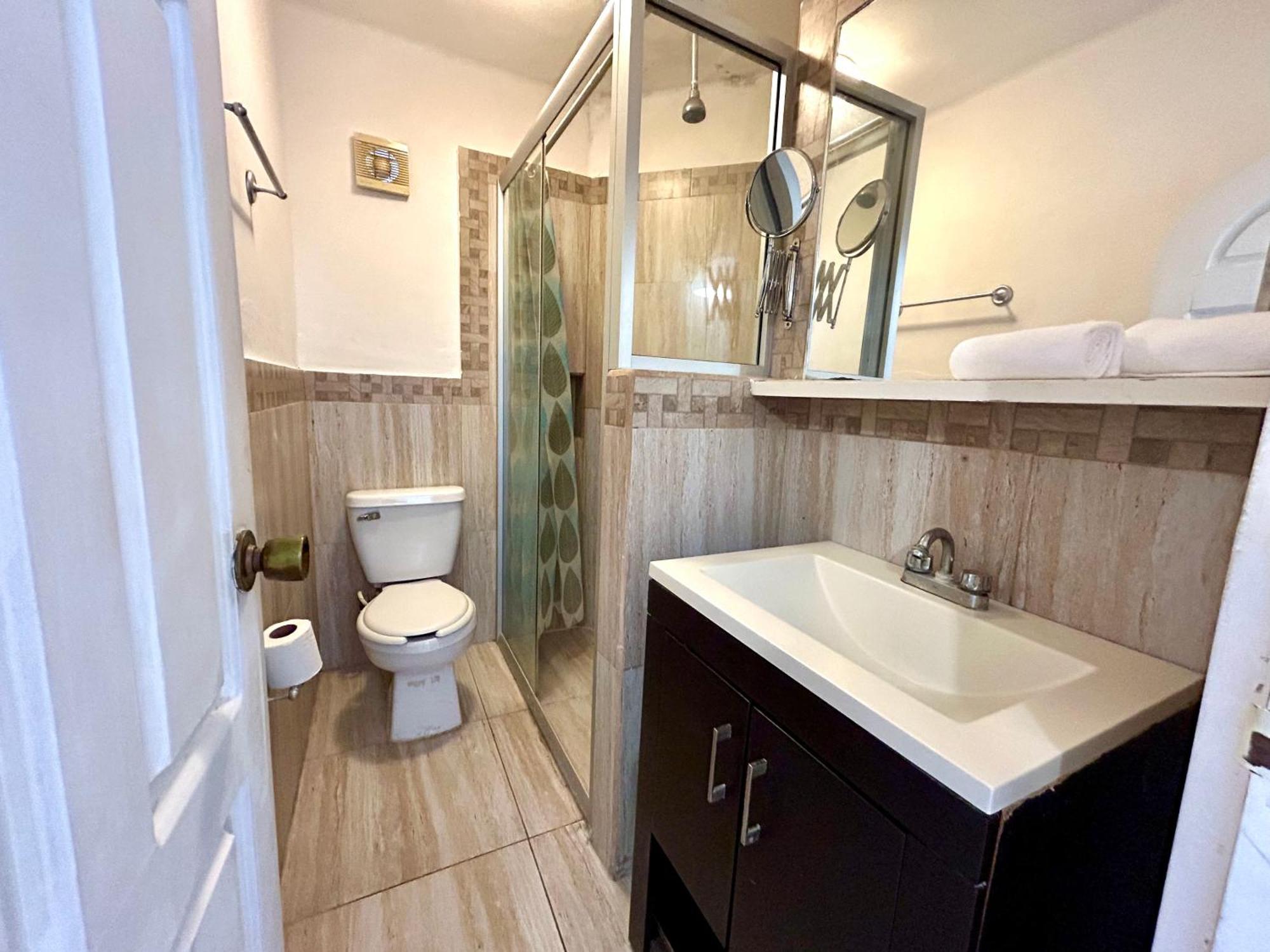 Triple Room with Private Bathroom