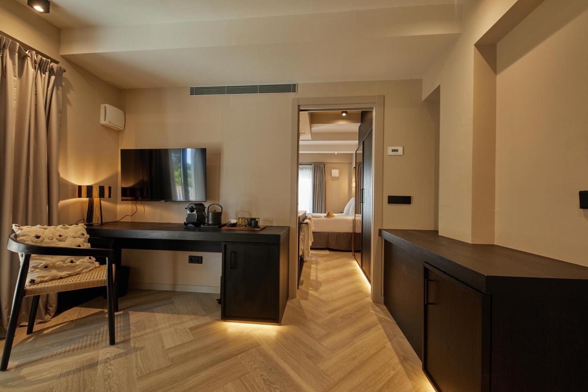 Junior Suite with Balcony