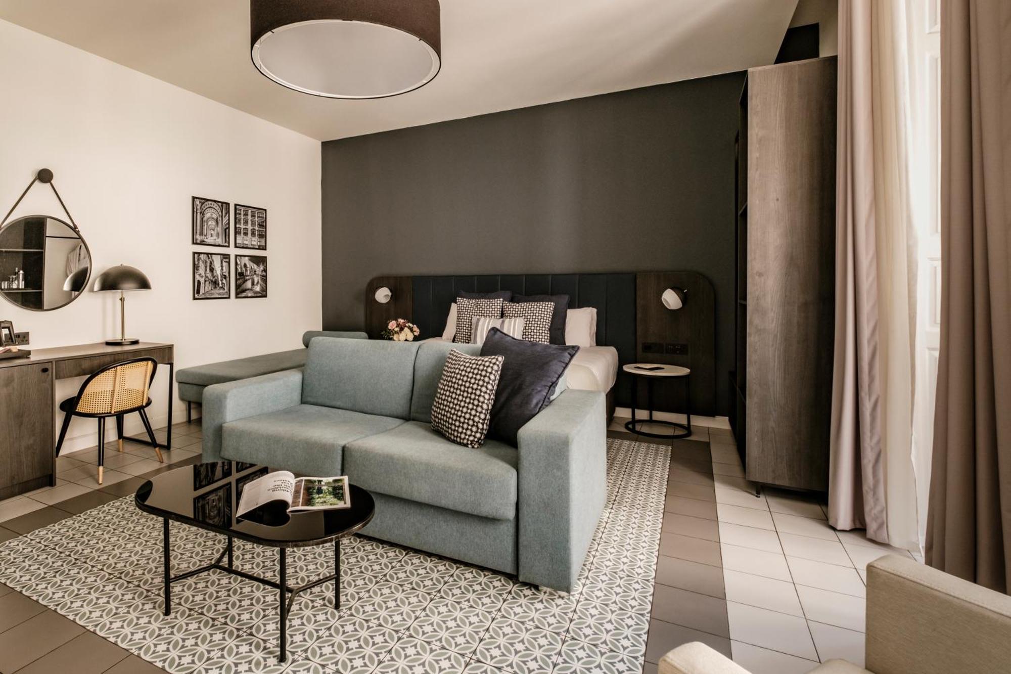 Junior Suite,1614869263:JPEG