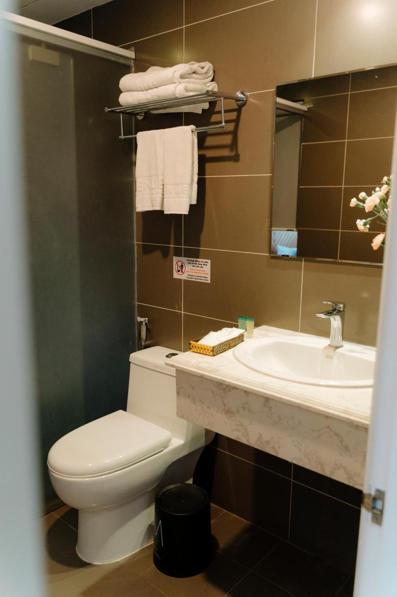 Deluxe Double or Twin Room with City View