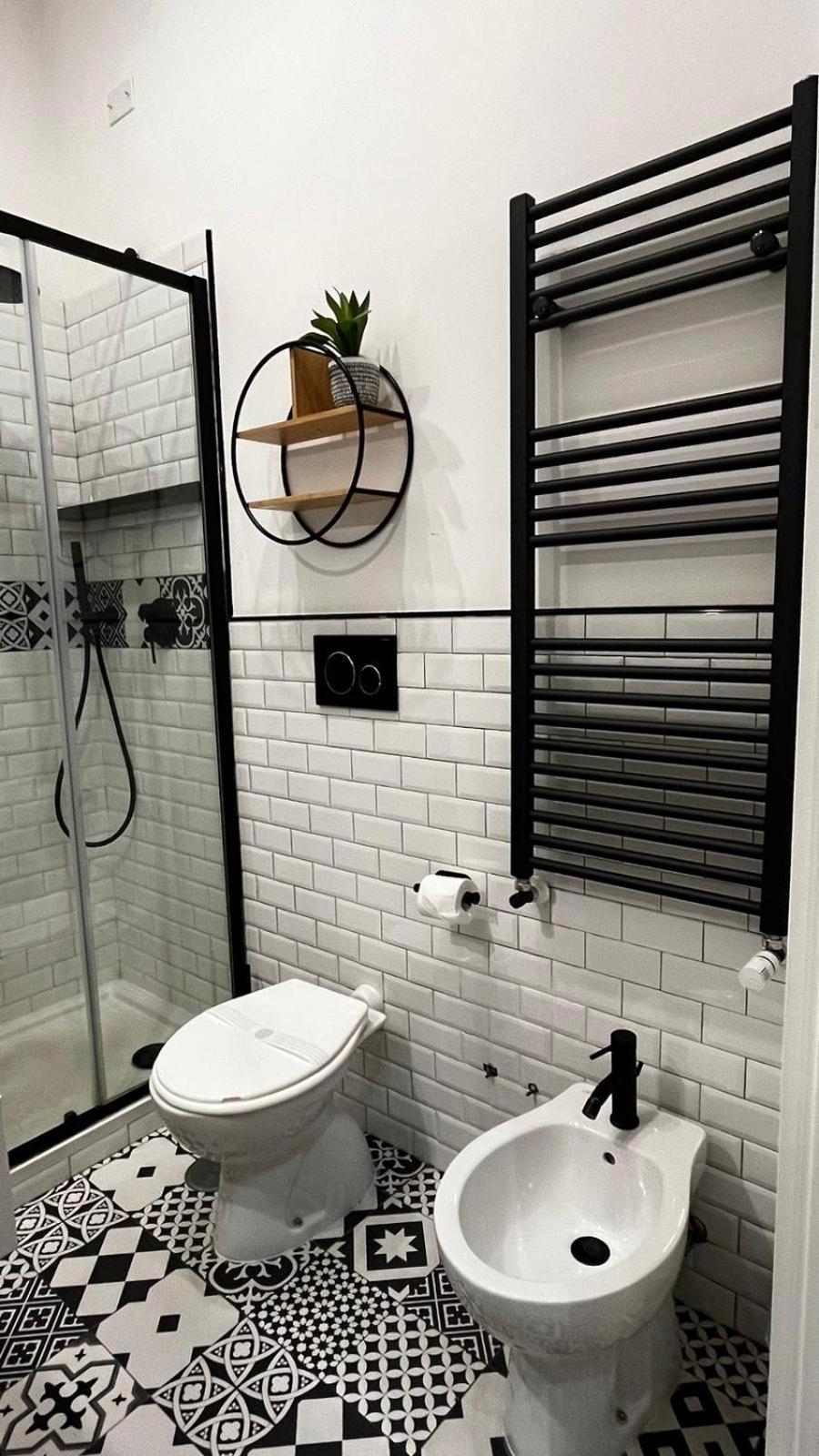 Camera Familiare con Bagno Privato
