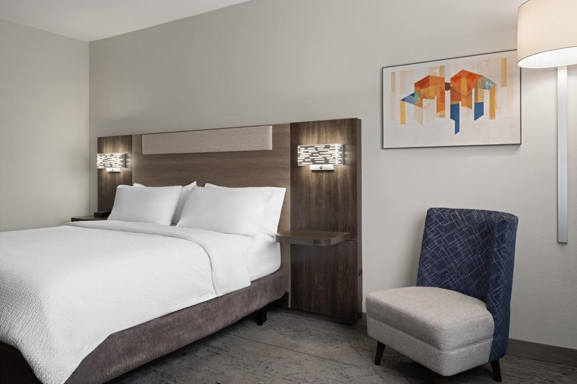 King Room - Mobility Access/Hearing Accessible,1550553901:JPEG