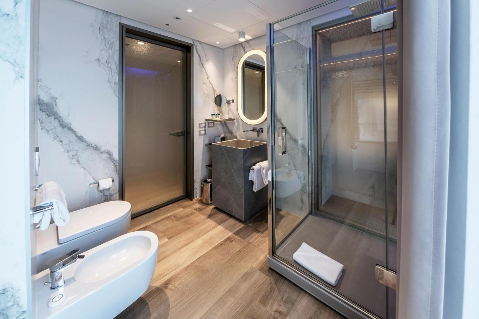 Deluxe, Guest room, 2 Twin/Single Bed(s), City view