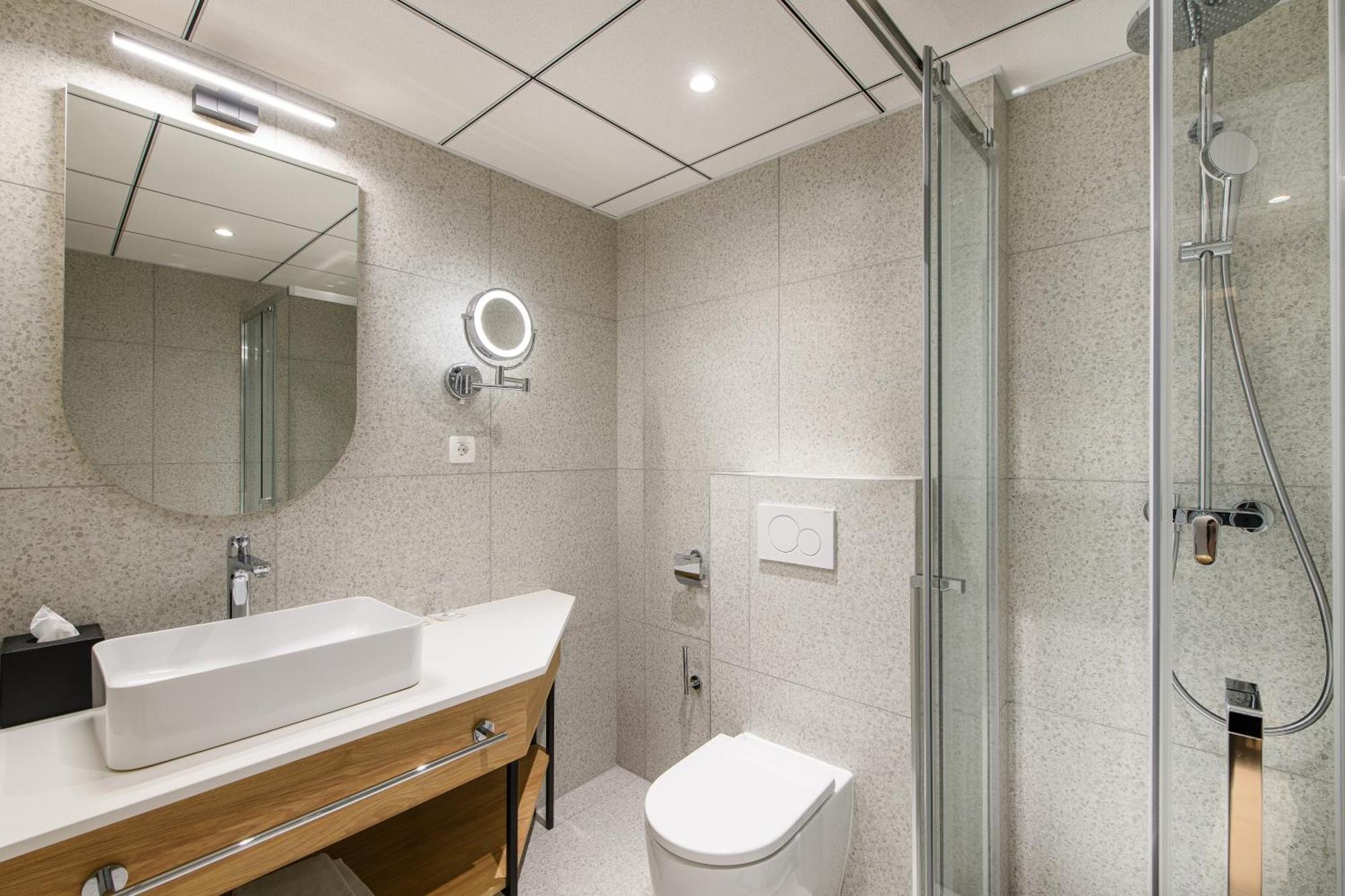 Junior Suite,1536778354:JPEG