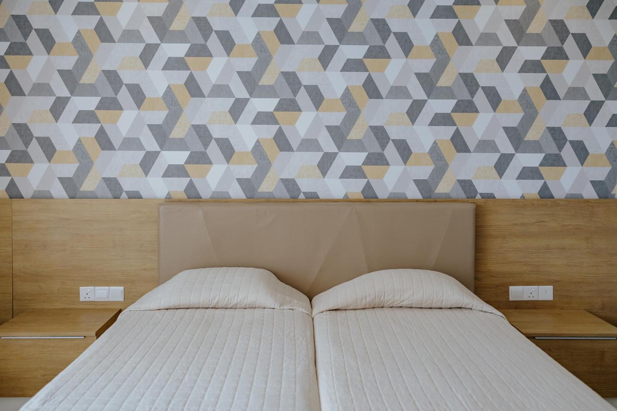 Deluxe Double or Twin Room with Inland View