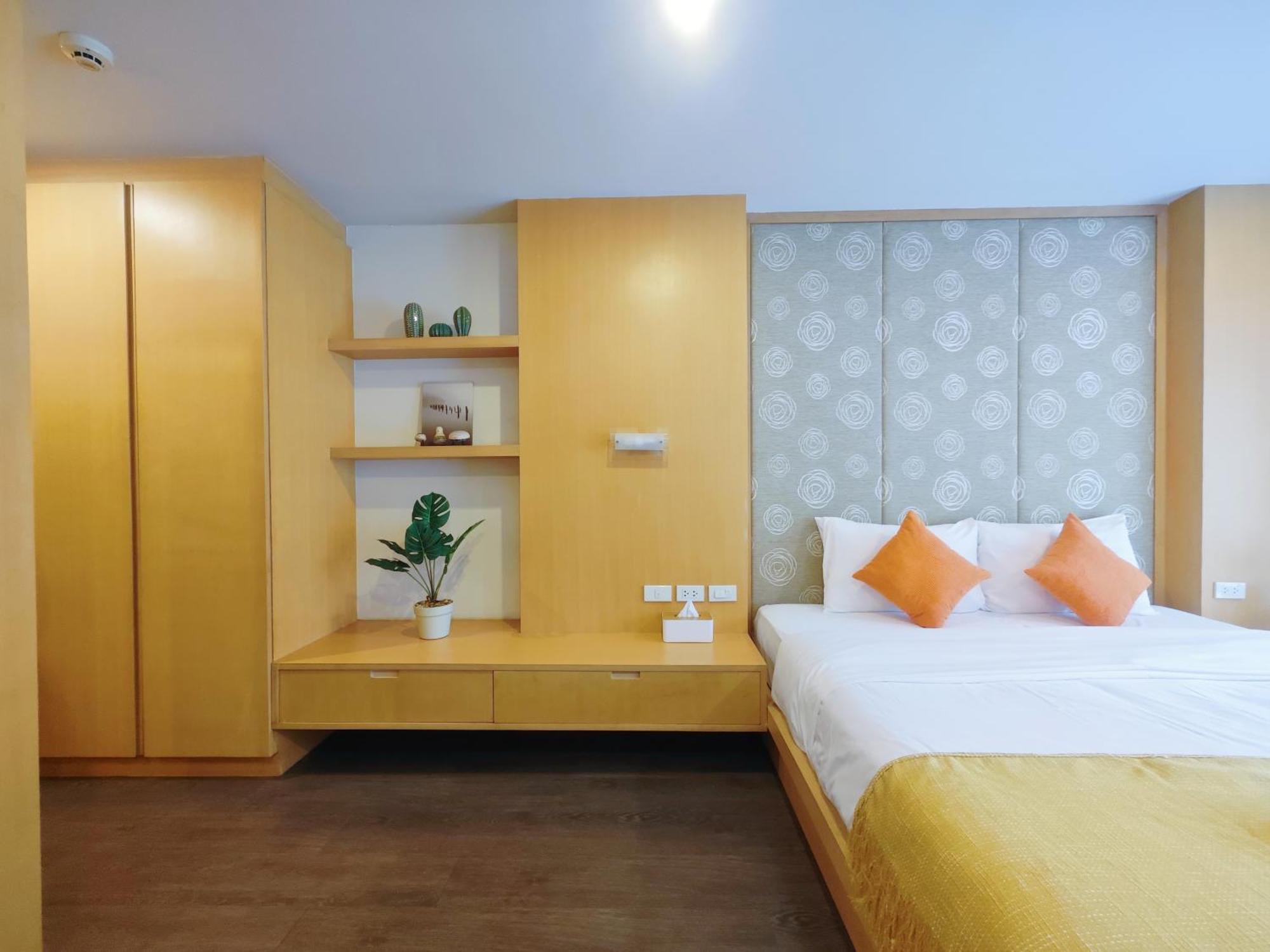 Queen Room with Balcony,1687214667:JPEG