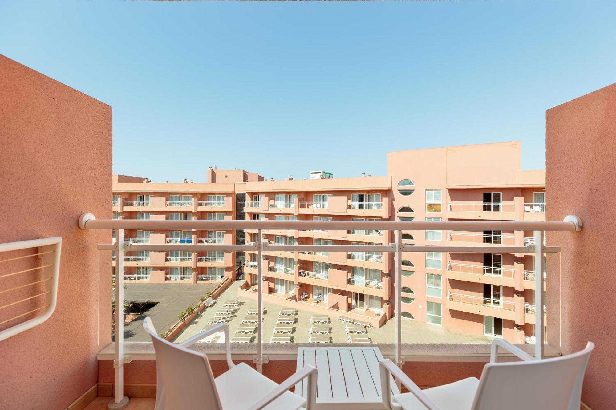 Standard Double Room (2 Adults)