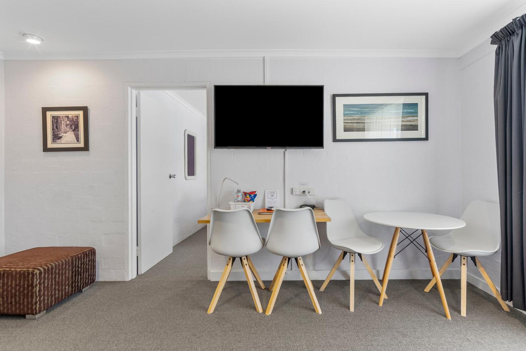Executive Two-Bedroom Suite
