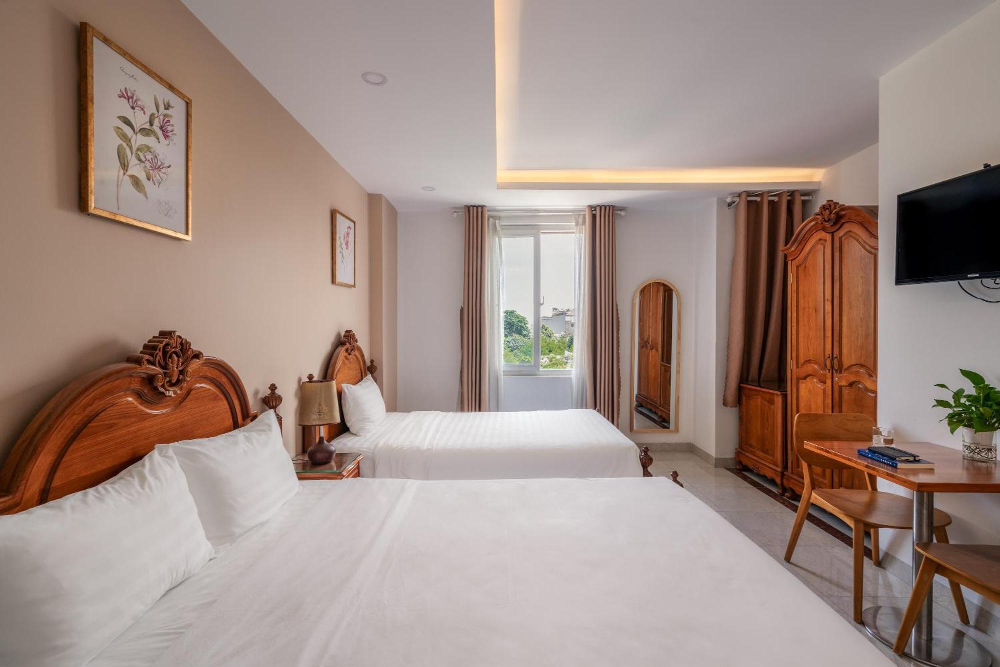 Triple Room