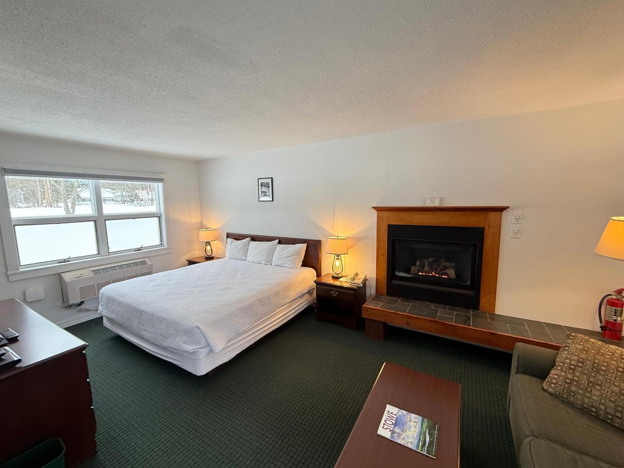 Superior Fireplace Room,1698952593:JPEG