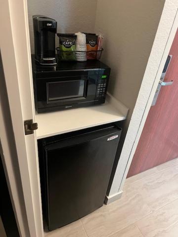 Queen Room with Two Queen Beds - Non-Smoking,1698958176:JPEG