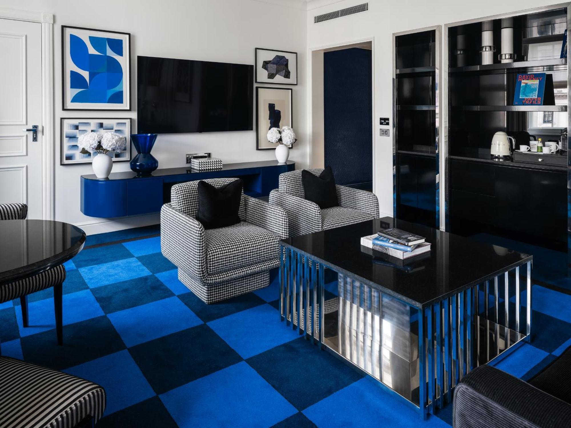 Prestige King Suite with Separate Living Room and Waterloo Place or Pall Mall View,1710589948:JPEG