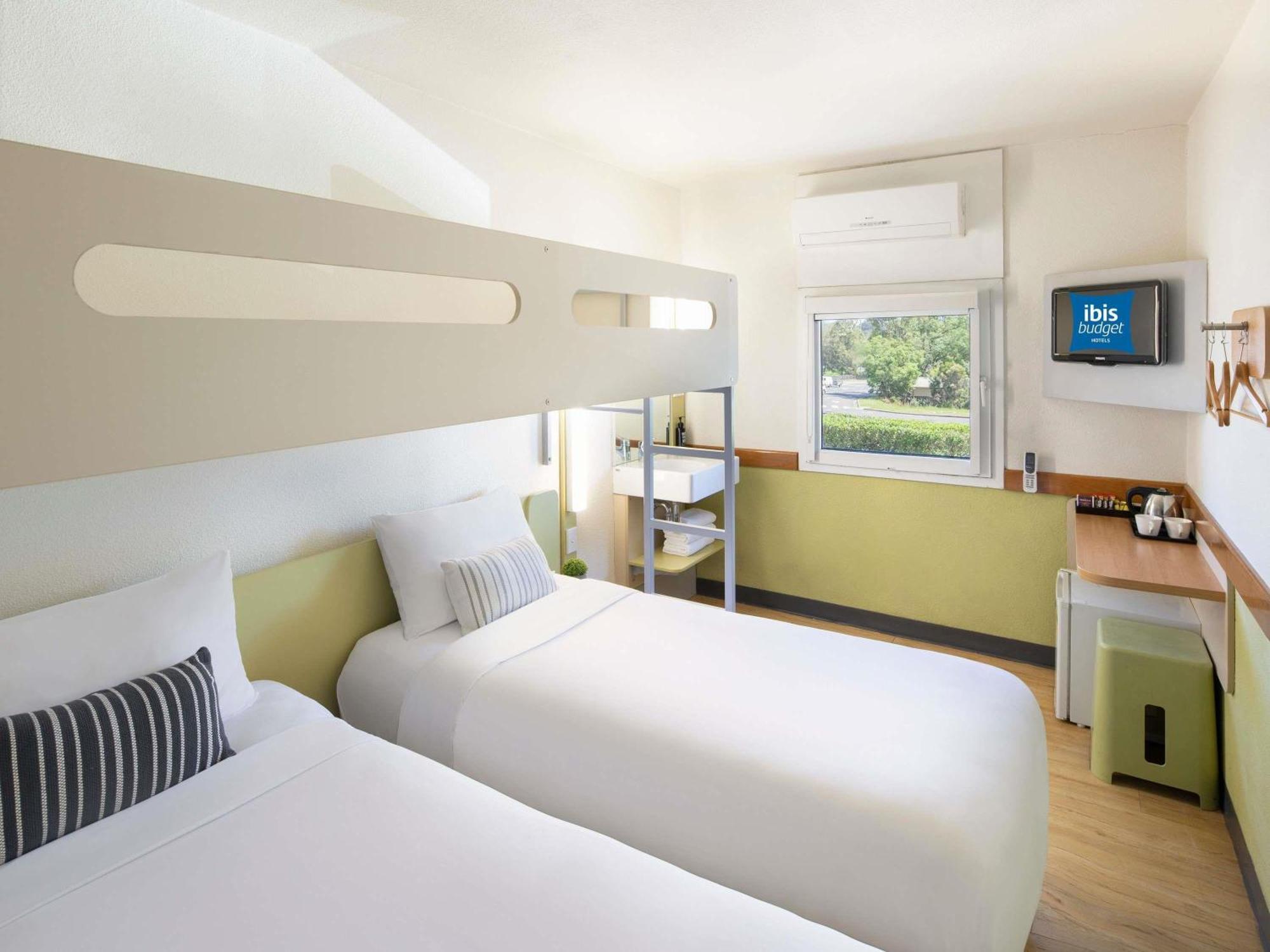 Standard Twin Room with a Bunk Bed