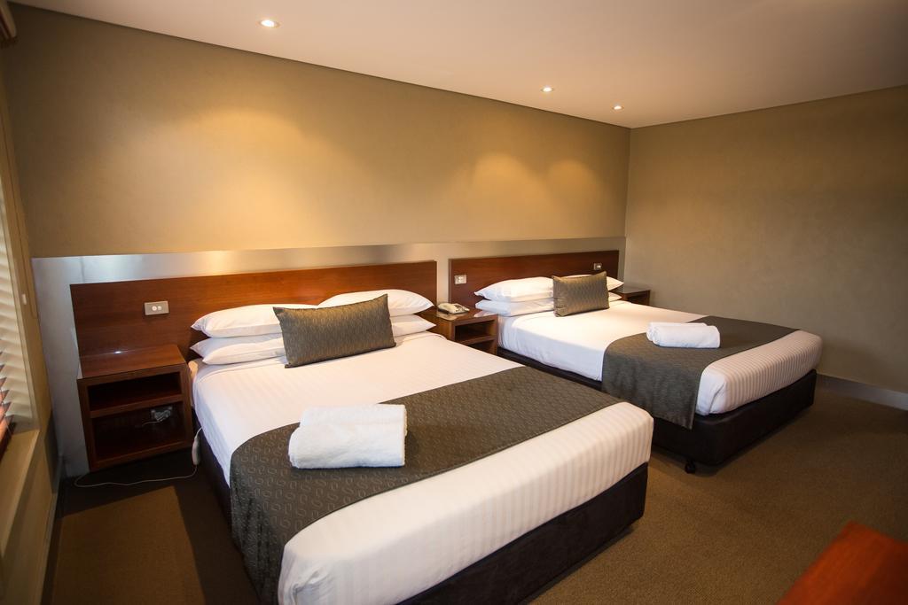 Executive Queen Room