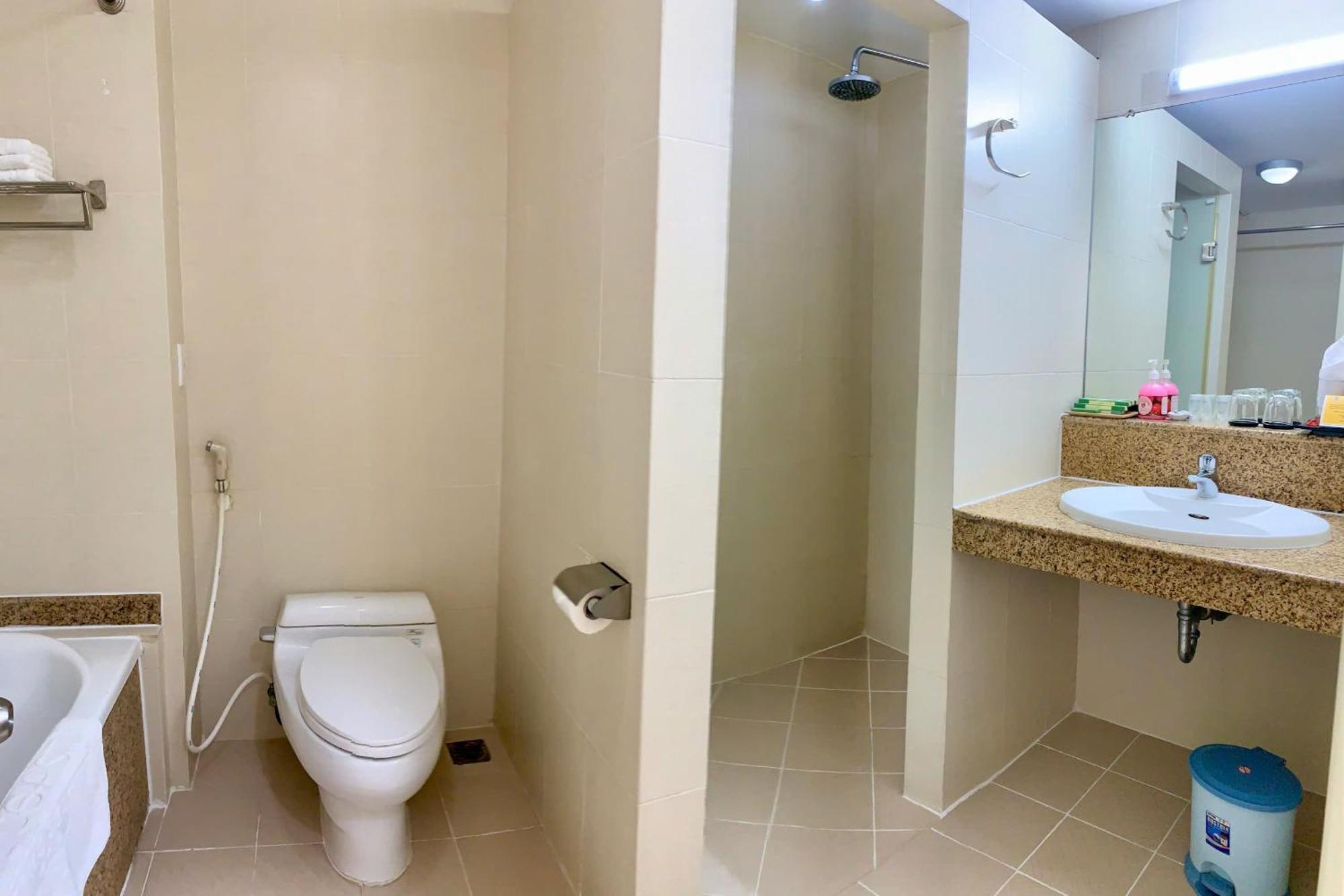 Deluxe Triple Room with Sea View