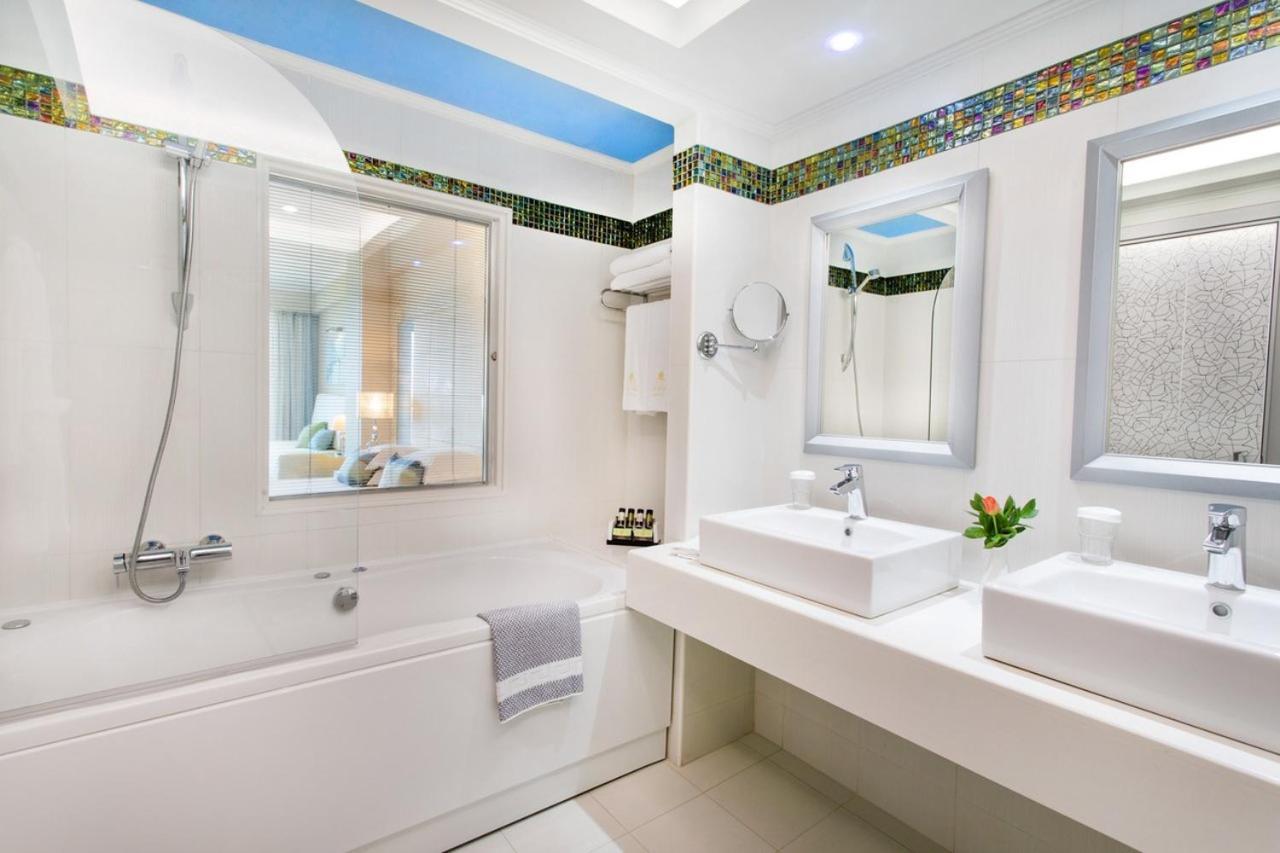 Superior Suite met Zijdelings Uitzicht op Zee