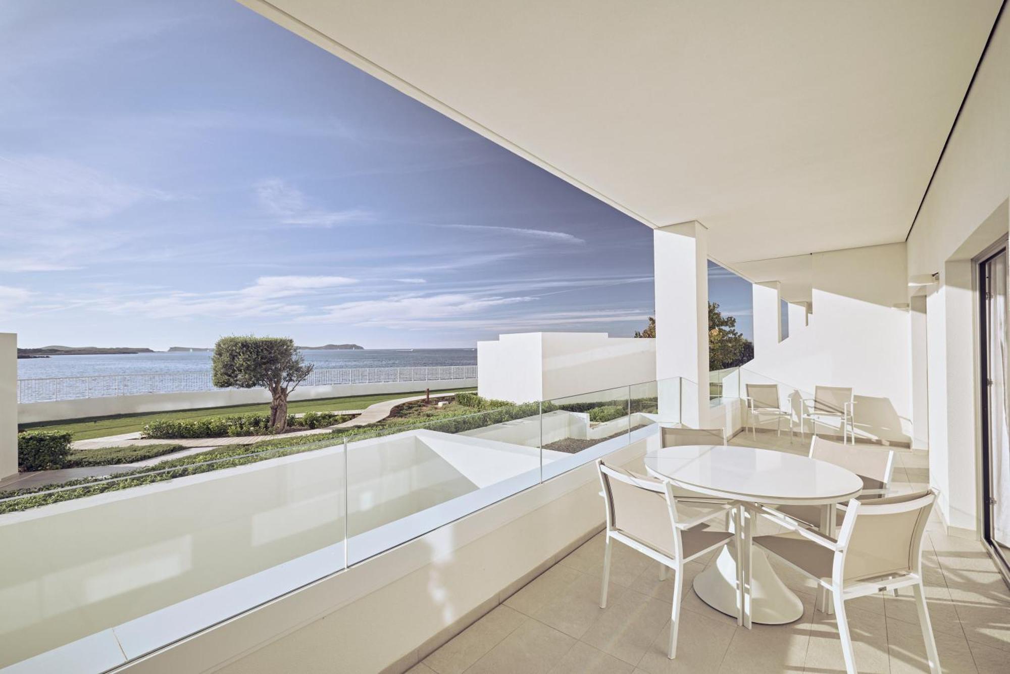 Two-Bedroom Suite with Sea View