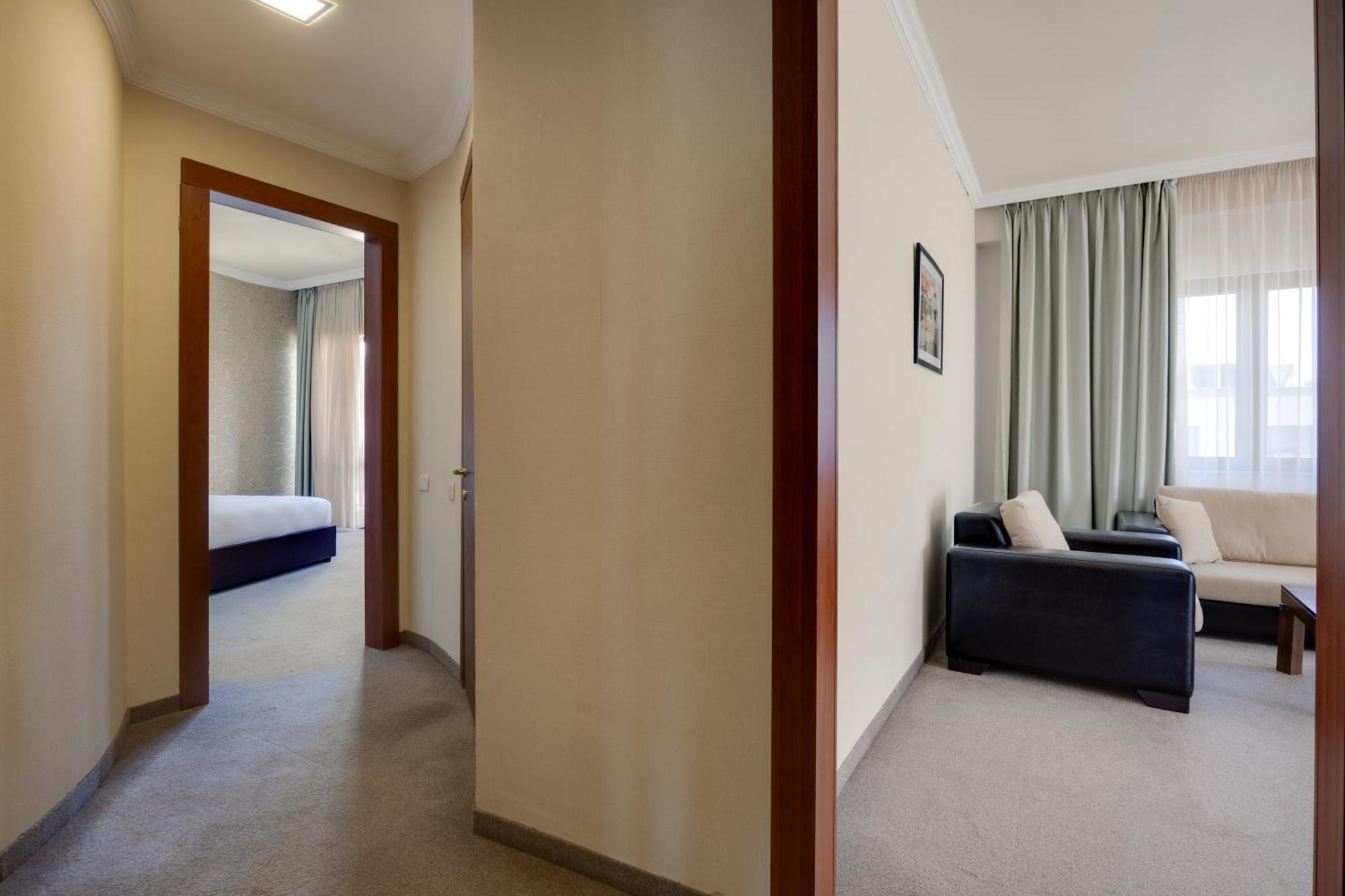 Suite with City View